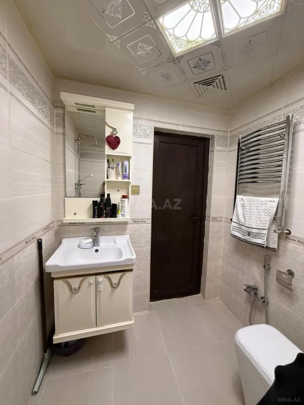 Satılır 2 otaqlı mənzil 65 m²