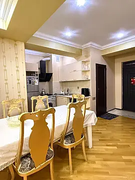 Satılır 2 otaqlı mənzil 65 m²