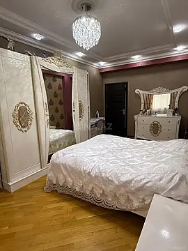 Satılır 2 otaqlı mənzil 65 m²