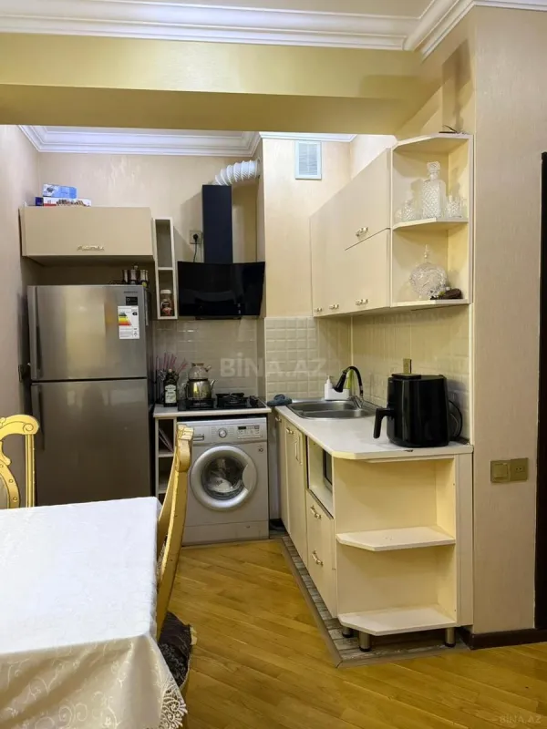 Satılır 2 otaqlı mənzil 65 m²