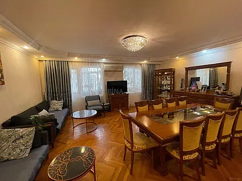 Satılır 4 otaqlı mənzil 90 m²