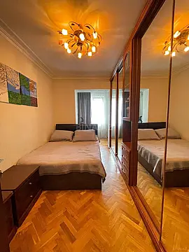 Satılır 4 otaqlı mənzil 90 m²