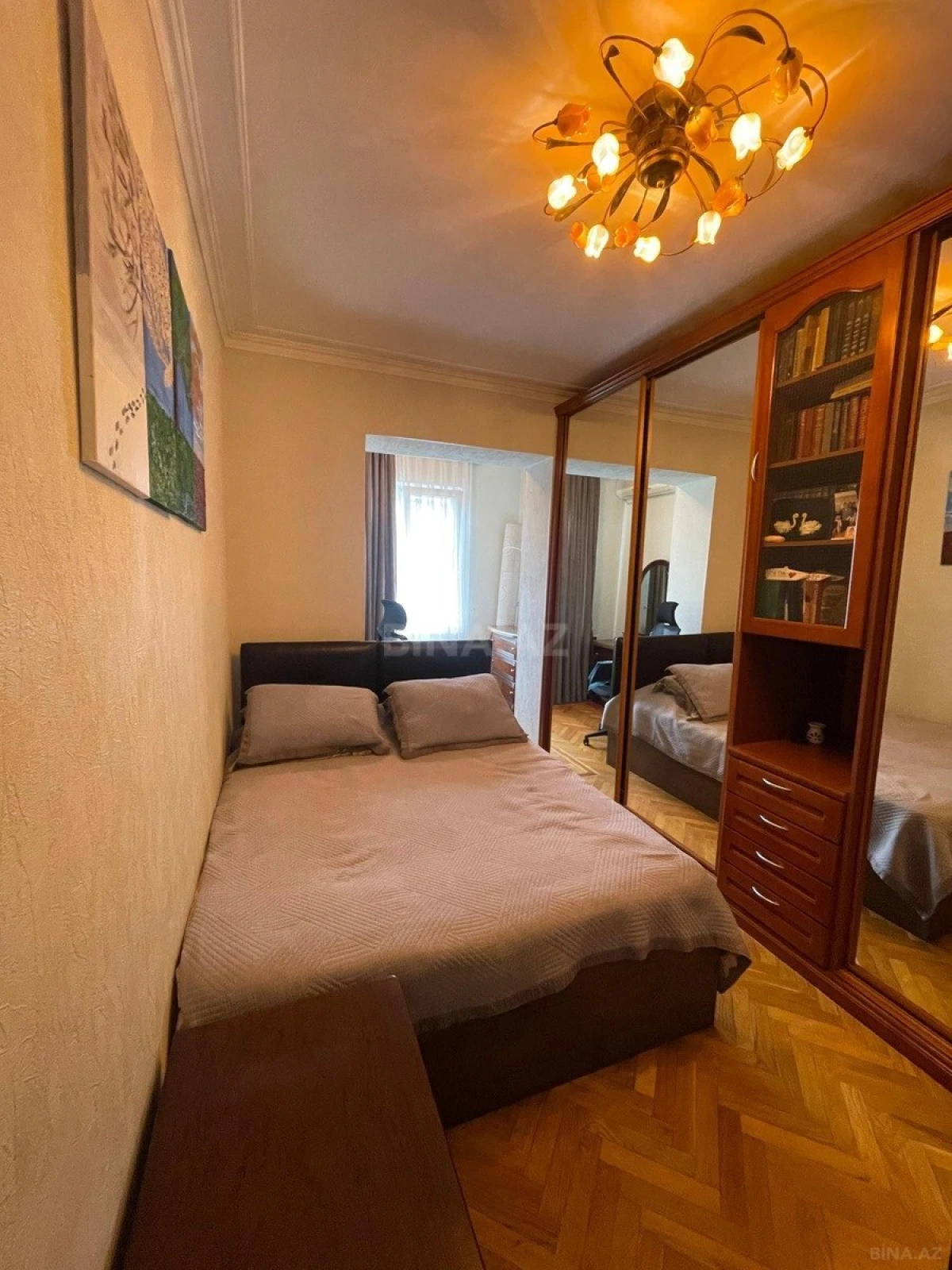 Satılır 4 otaqlı mənzil 90 m²