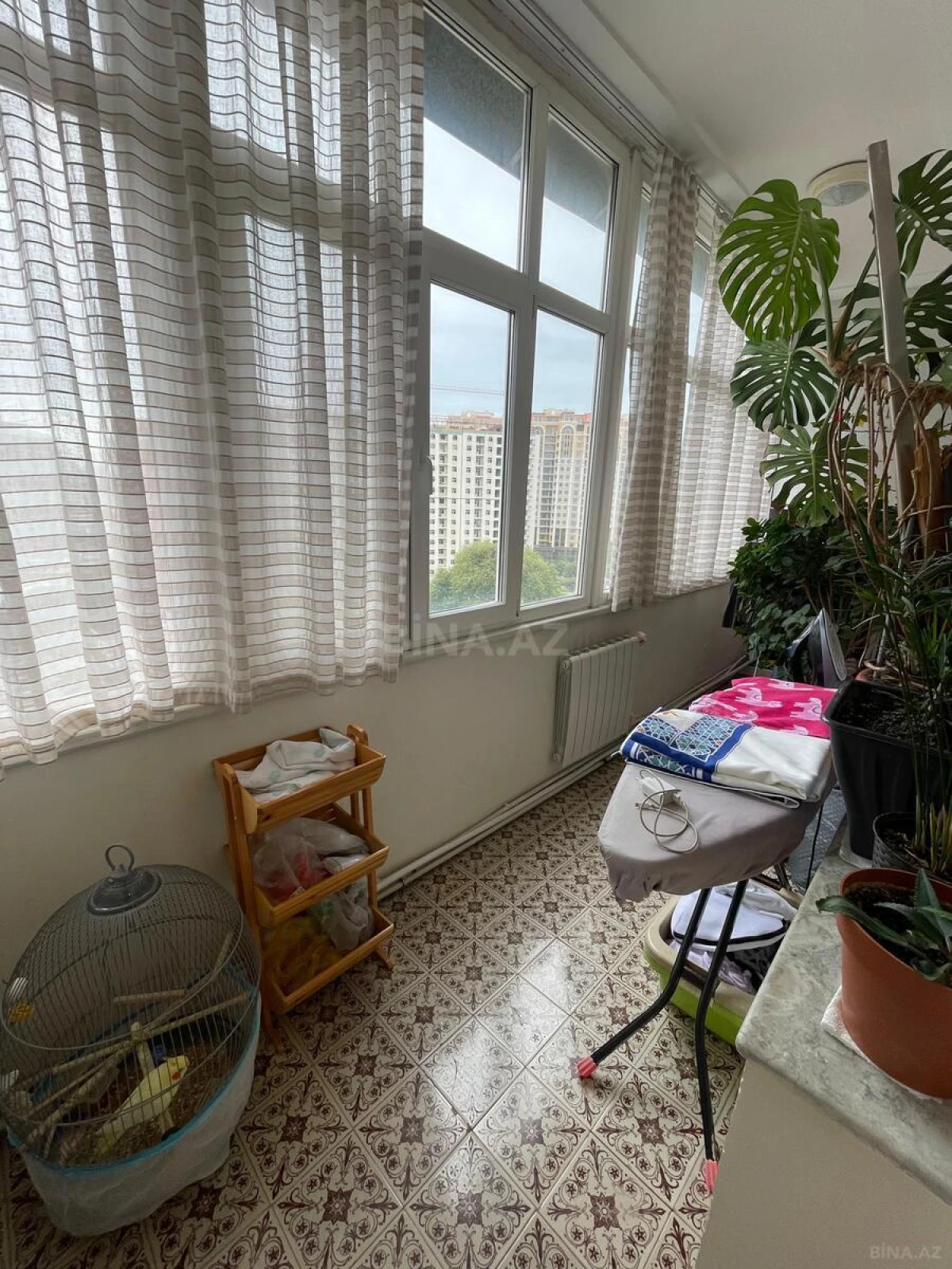 Satılır 4 otaqlı mənzil 90 m²