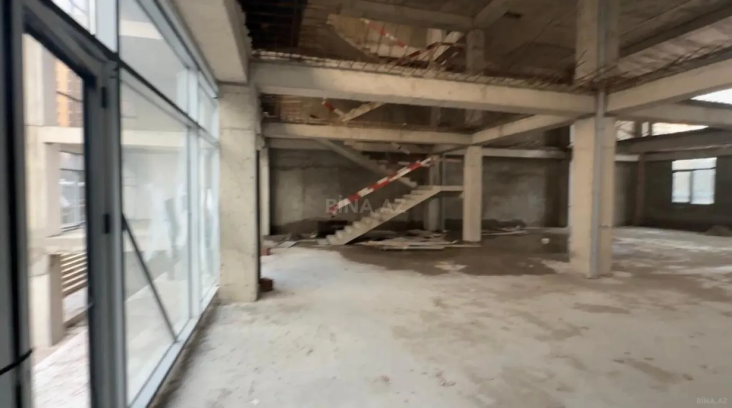 Satılır obyekt 200 m²