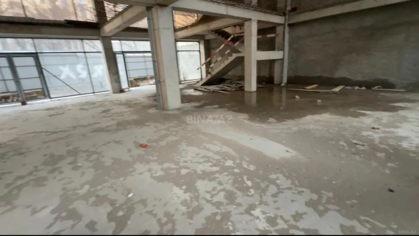 Satılır obyekt 200 m²