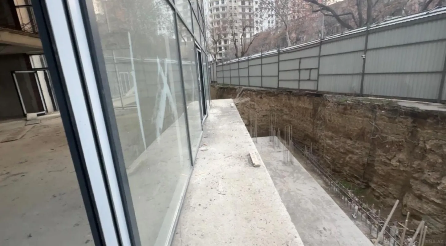 Satılır obyekt 200 m²