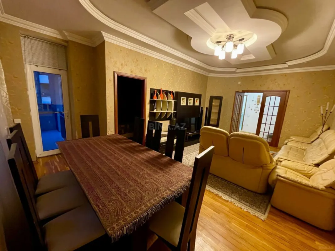 Kirayə verilir 3 otaqlı mənzil 100 m²