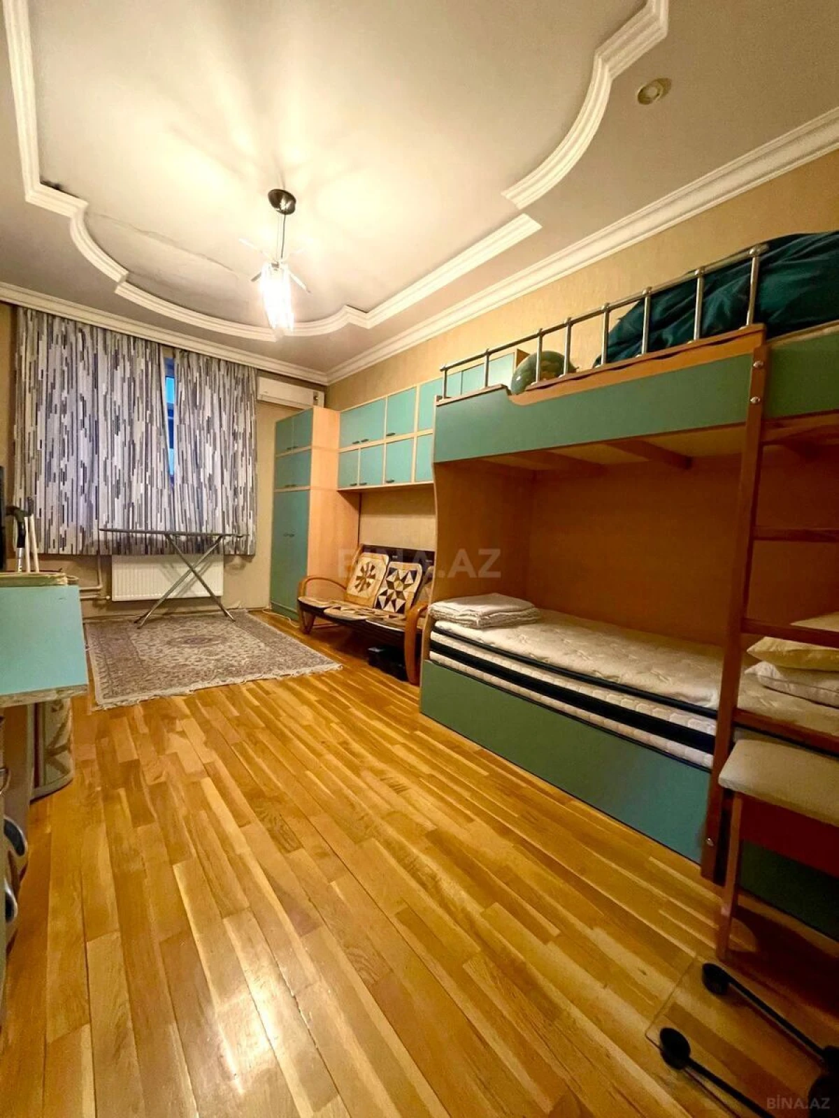 Kirayə verilir 3 otaqlı mənzil 100 m²