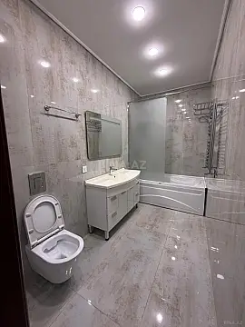 Kirayə verilir 4 otaqlı mənzil 216 m²