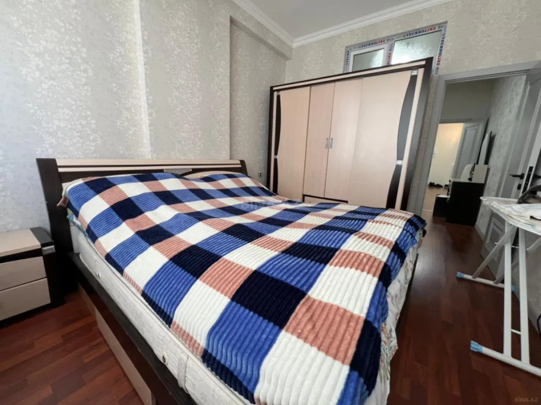 Kirayə verilir 2 otaqlı mənzil 94 m²