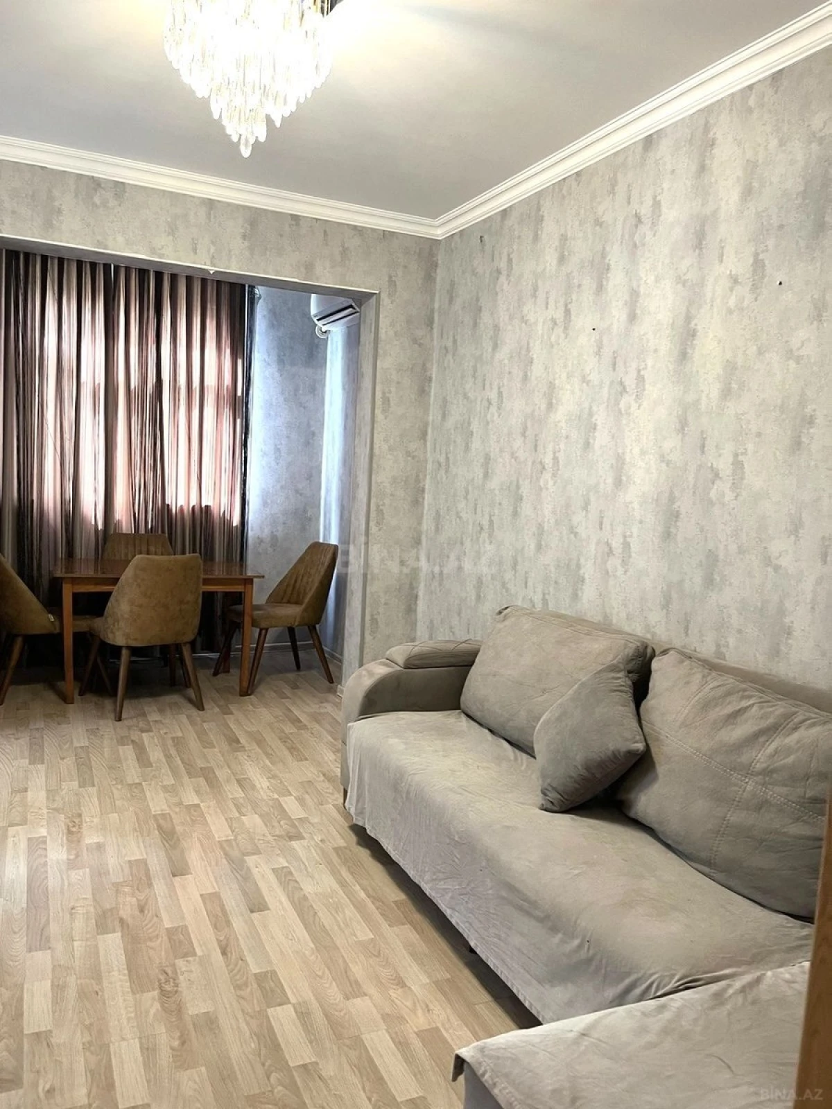 Kirayə verilir 2 otaqlı mənzil 60 m²