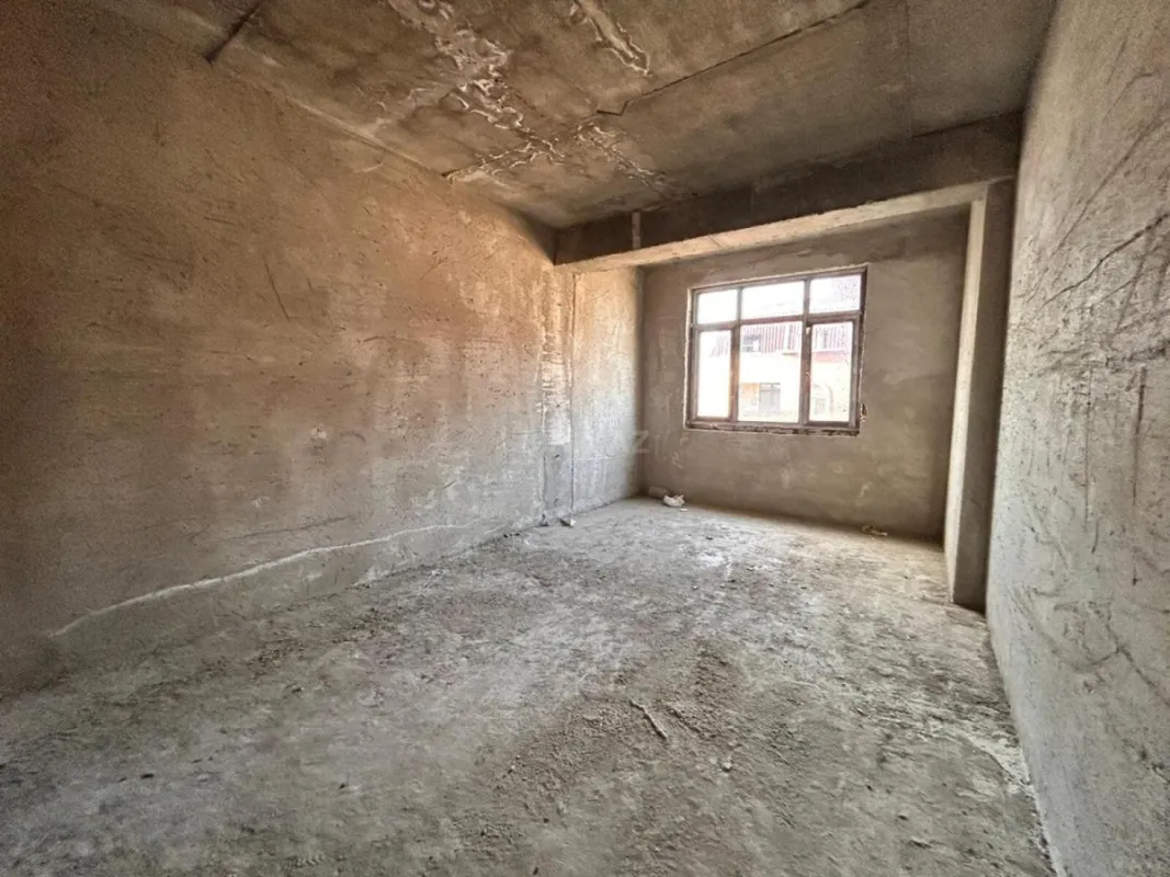 Satılır 2 otaqlı mənzil 70 m²
