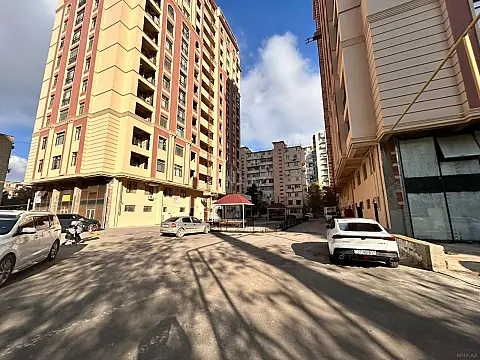 Satılır 2 otaqlı mənzil 70 m²