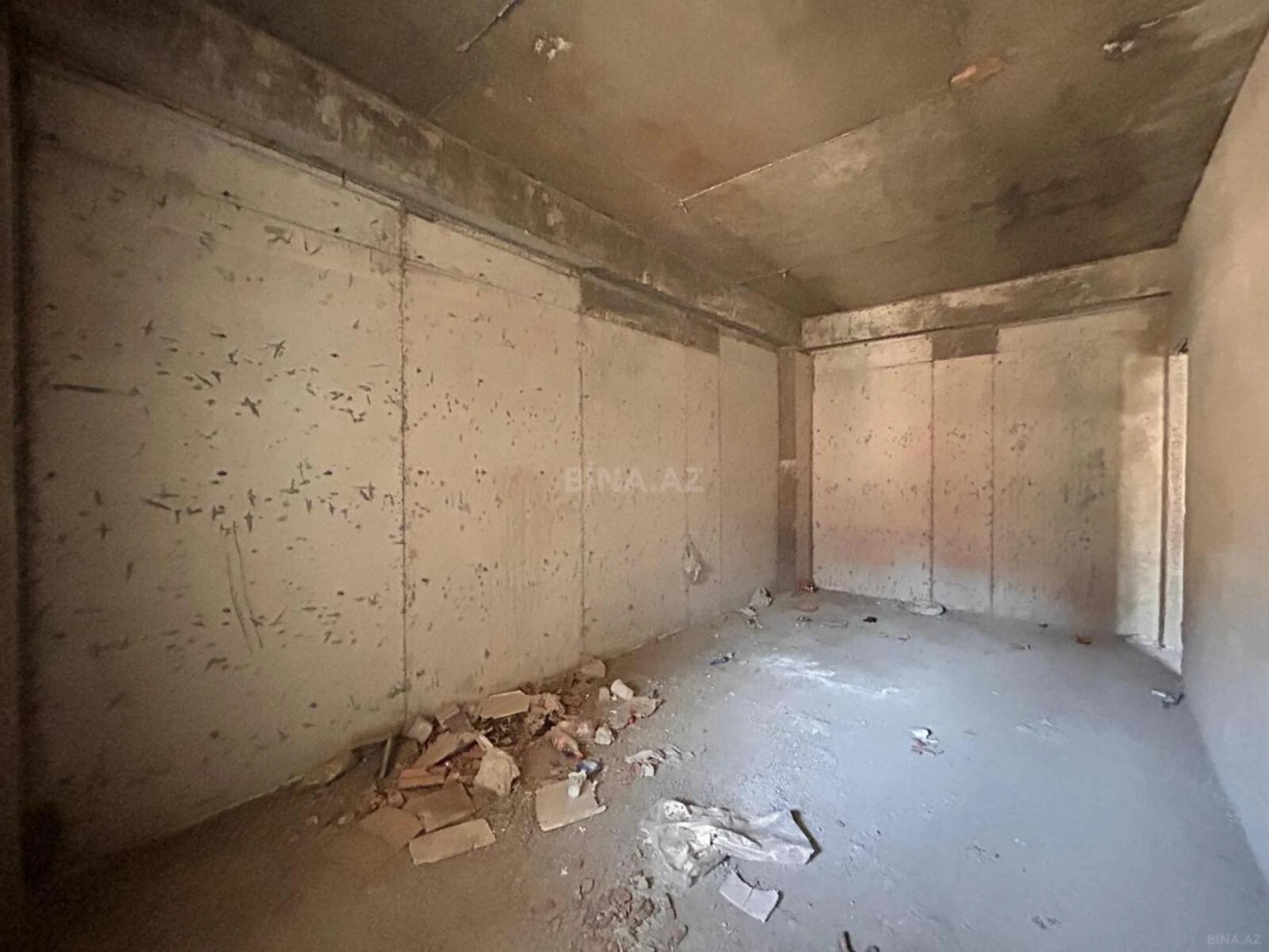 Satılır 2 otaqlı mənzil 70 m²