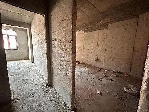 Satılır 2 otaqlı mənzil 70 m²