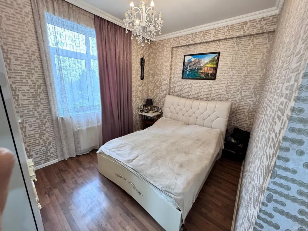 Satılır 2 otaqlı mənzil 60 m²