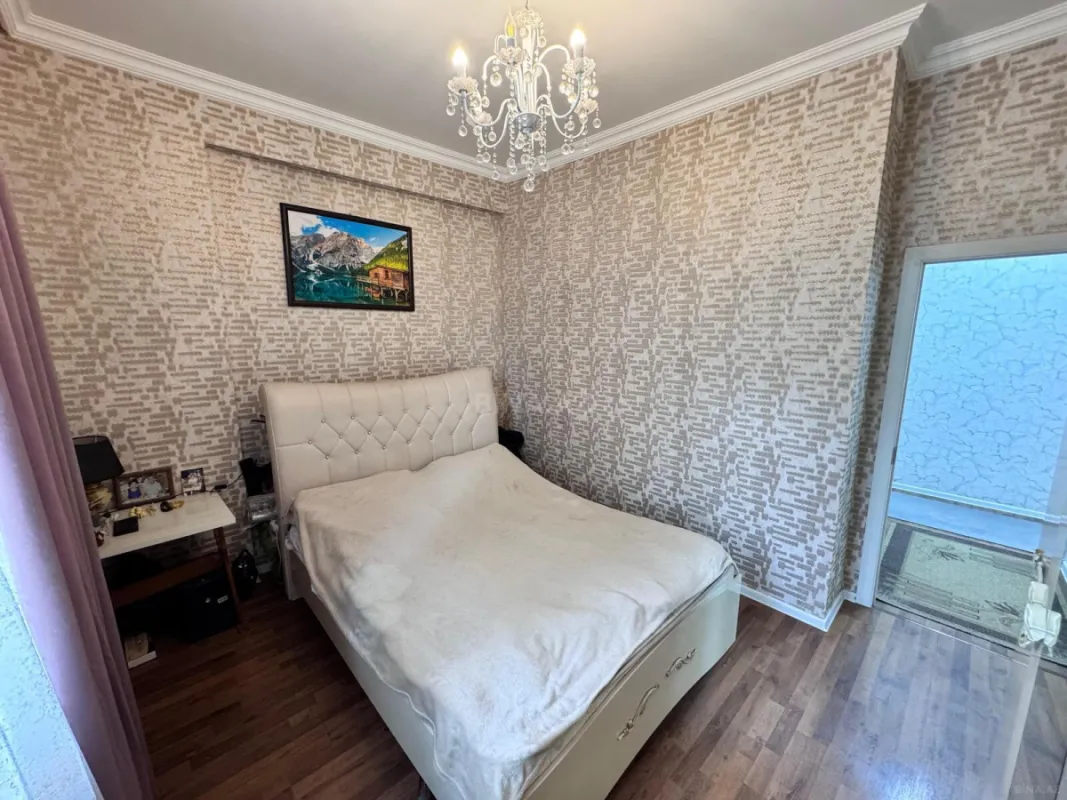 Satılır 2 otaqlı mənzil 60 m²