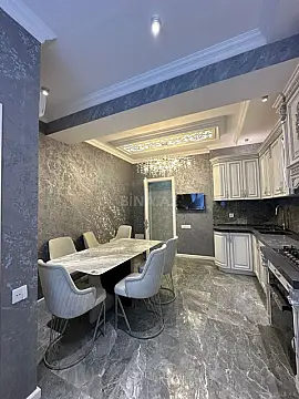 Satılır 2 otaqlı mənzil 110 m²