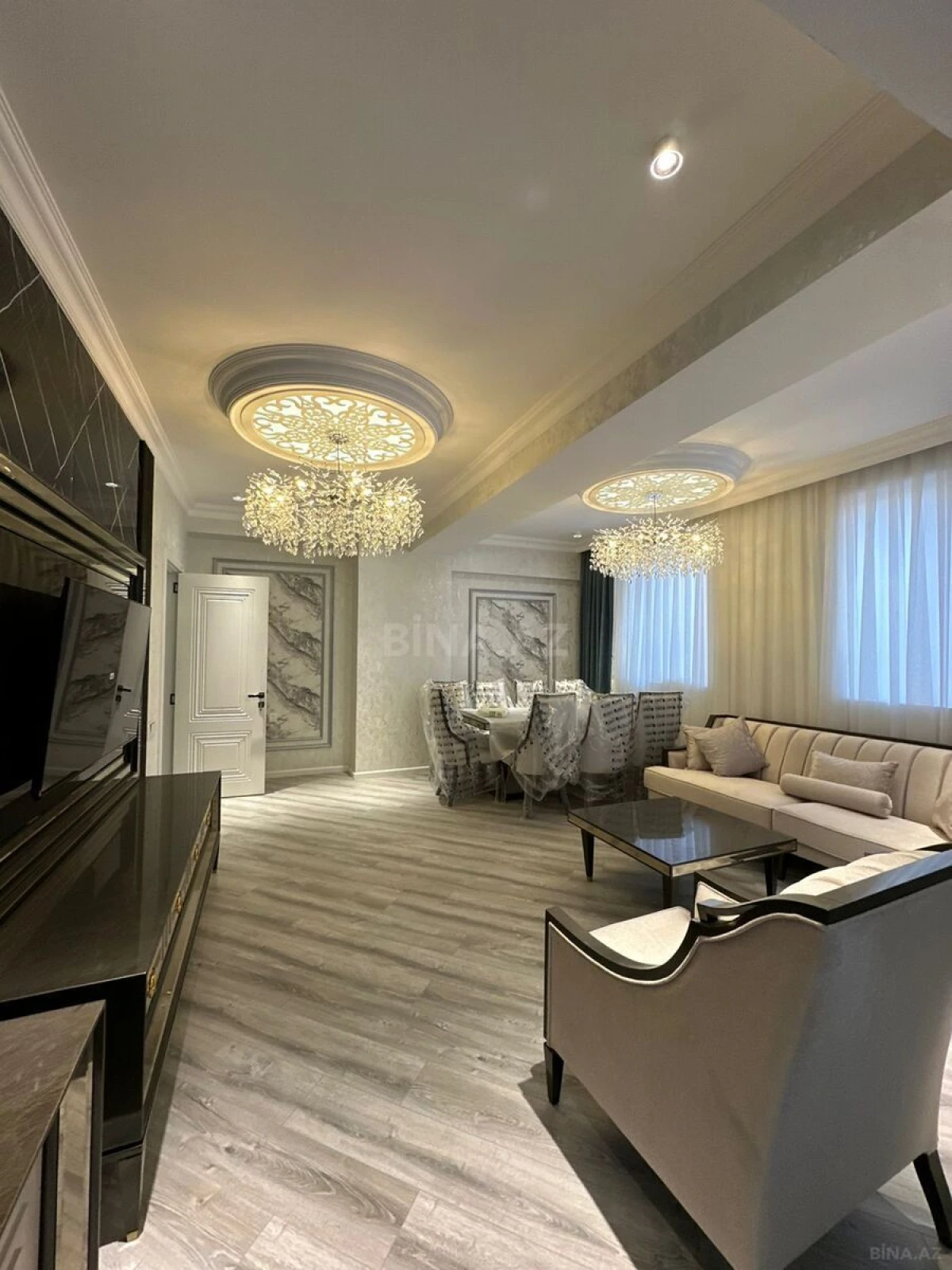 Satılır 2 otaqlı mənzil 110 m²