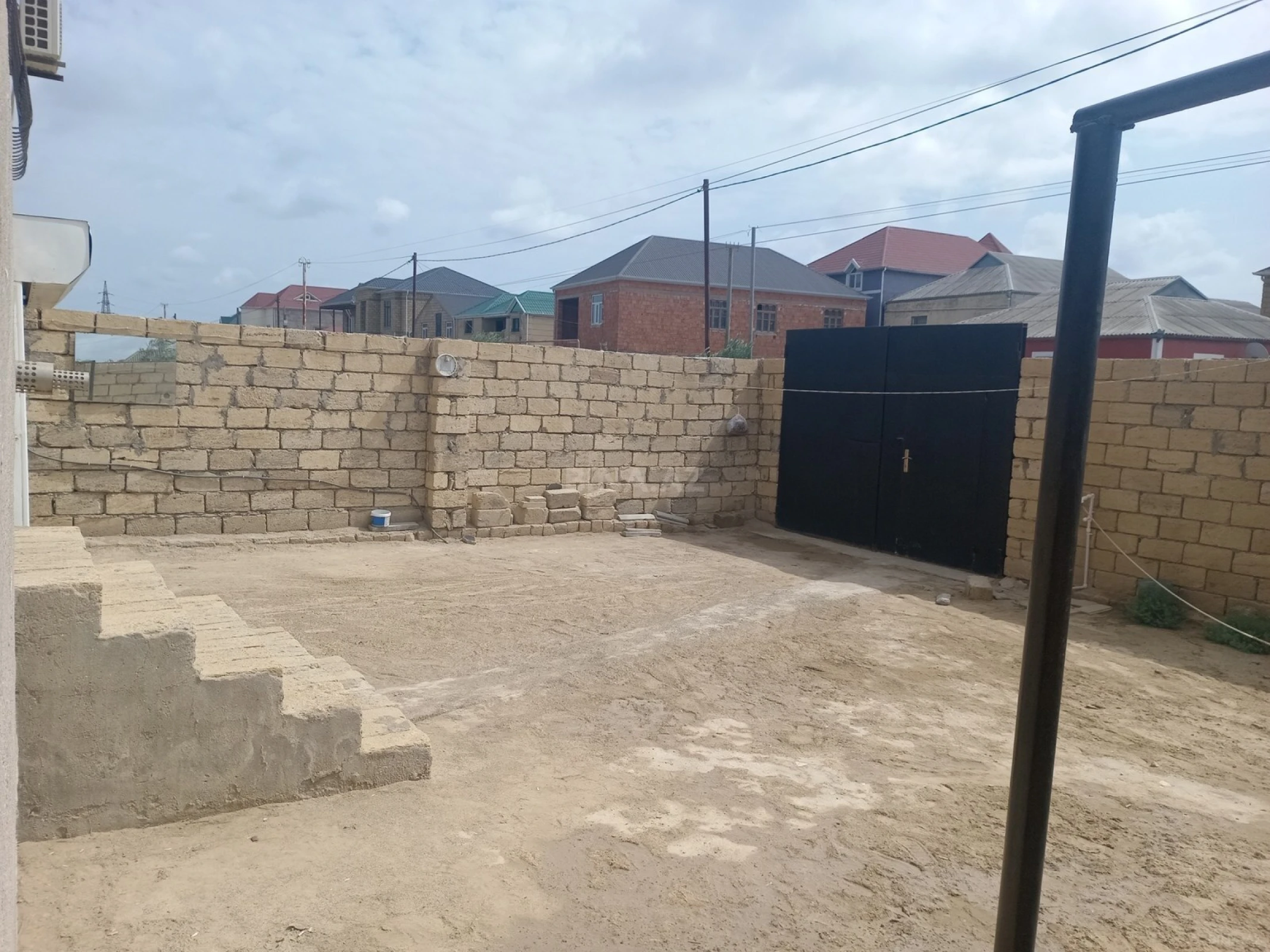 Satılır 3 otaqlı həyət evi 116 m²