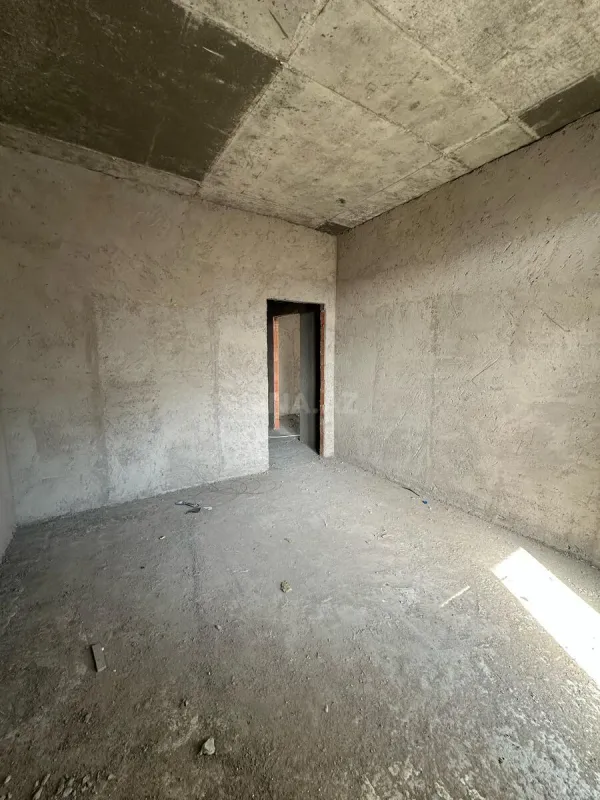 Satılır 2 otaqlı mənzil 68 m²