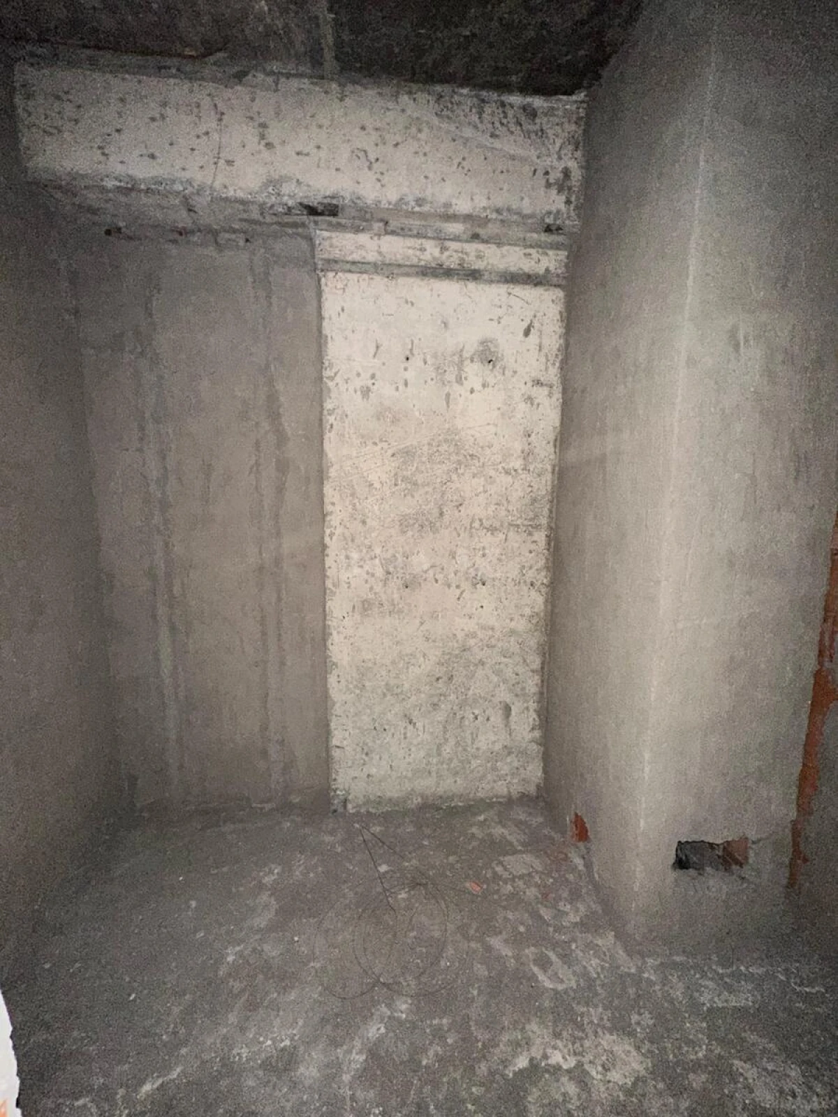Satılır 2 otaqlı mənzil 68 m²