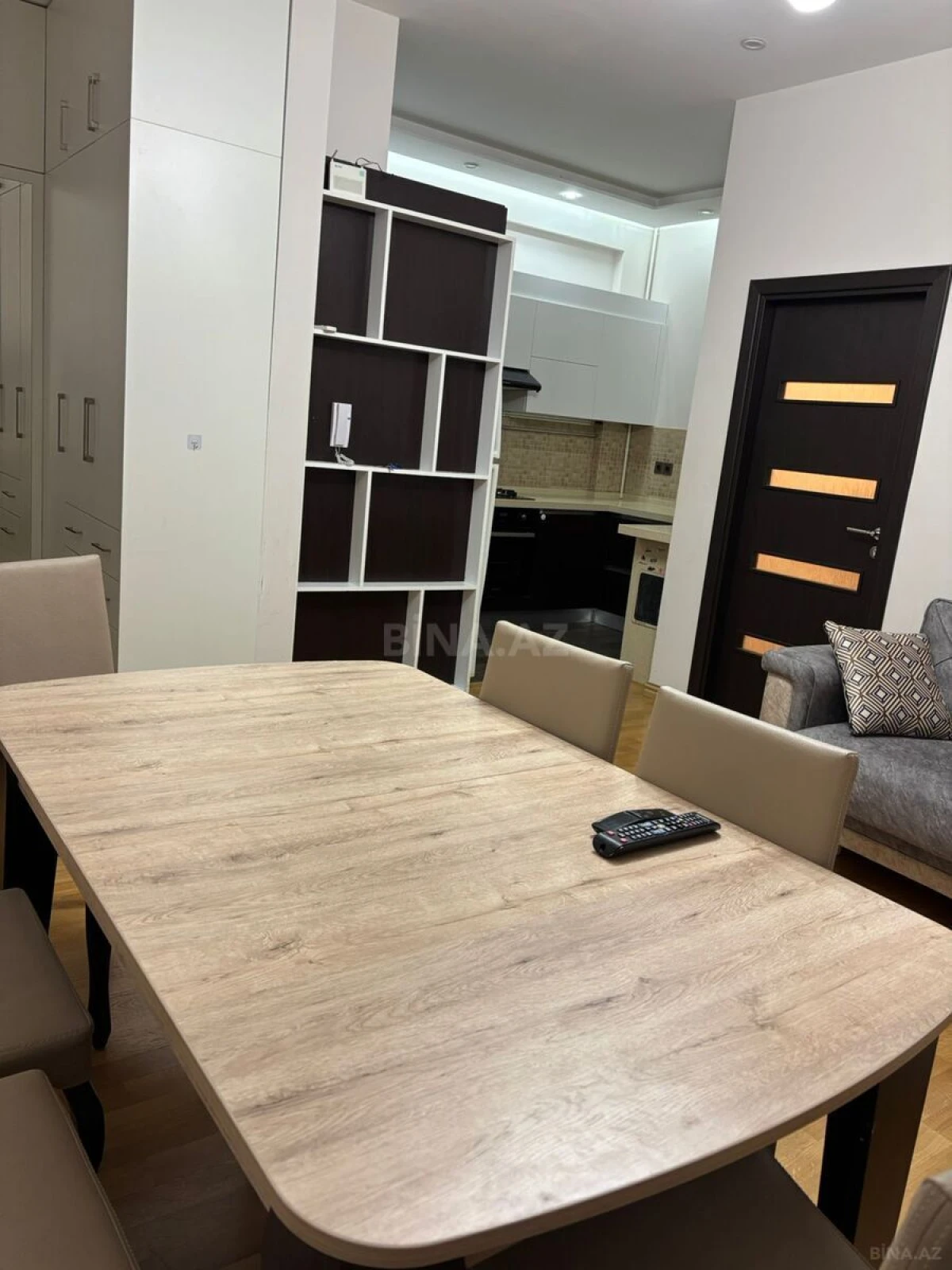 Kirayə verilir 2 otaqlı mənzil 60 m²