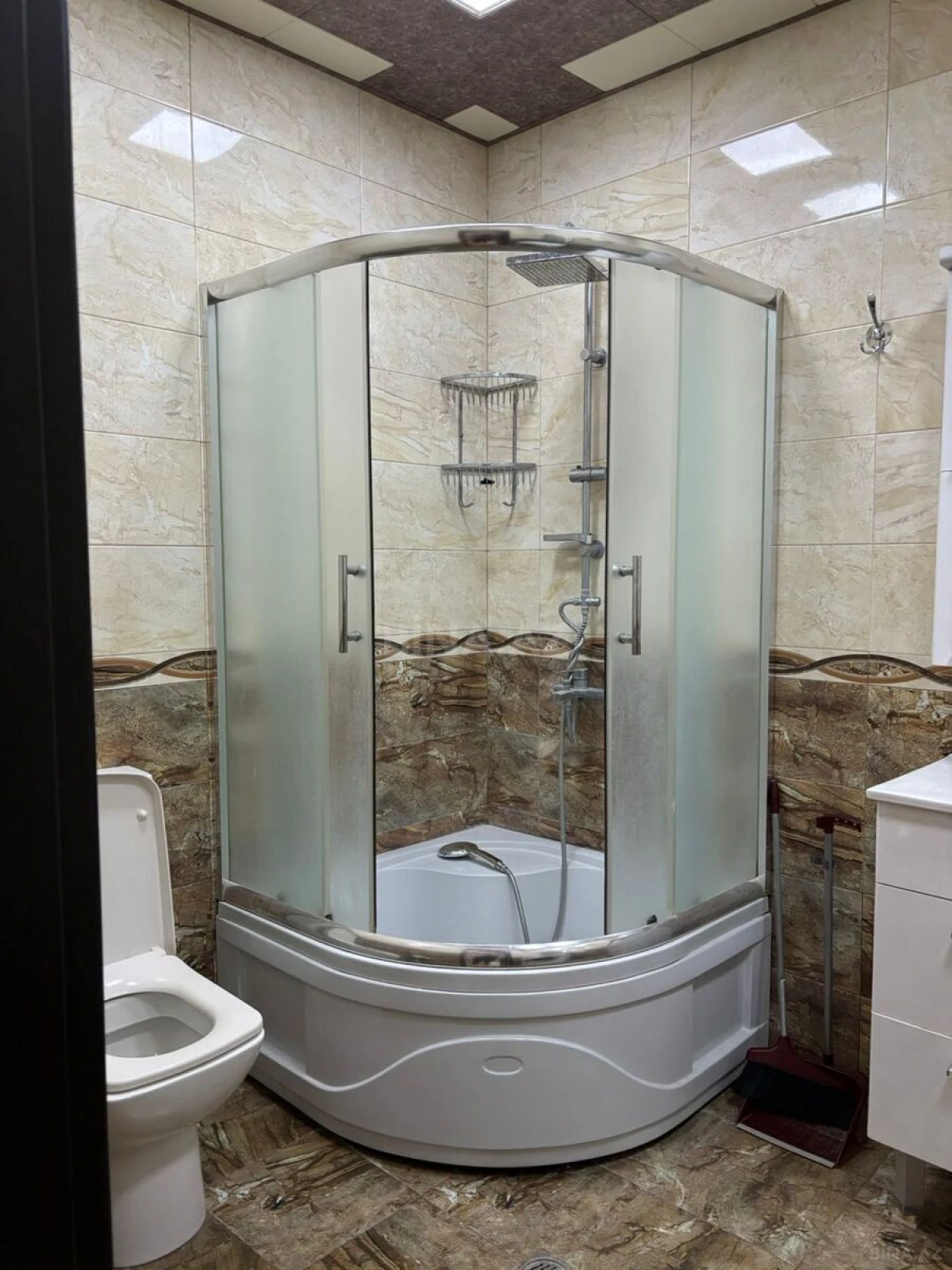 Kirayə verilir 2 otaqlı mənzil 60 m²