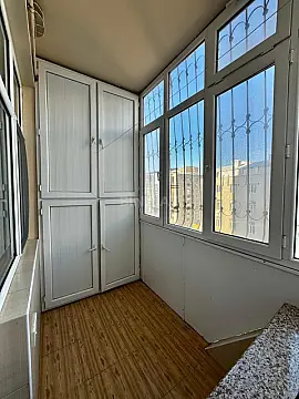 Satılır 4 otaqlı mənzil 130 m²