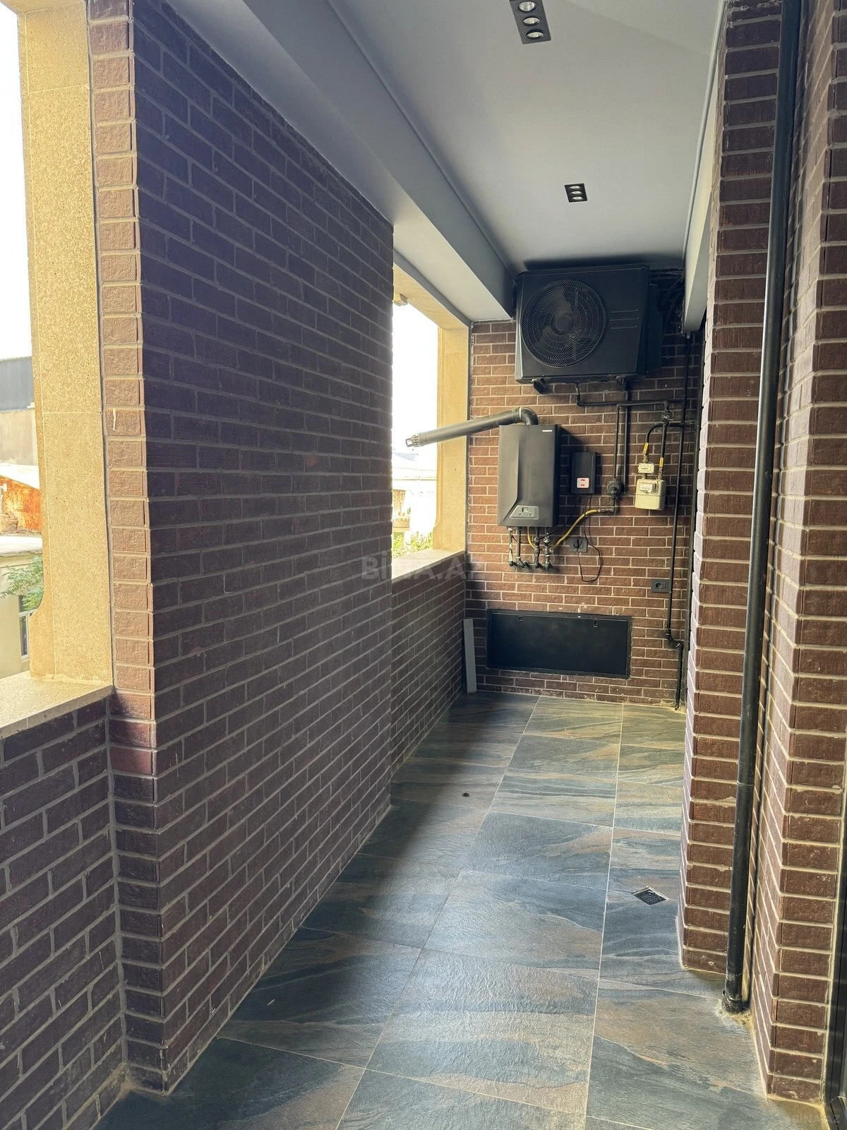 Kirayə verilir 2 otaqlı mənzil 65 m²