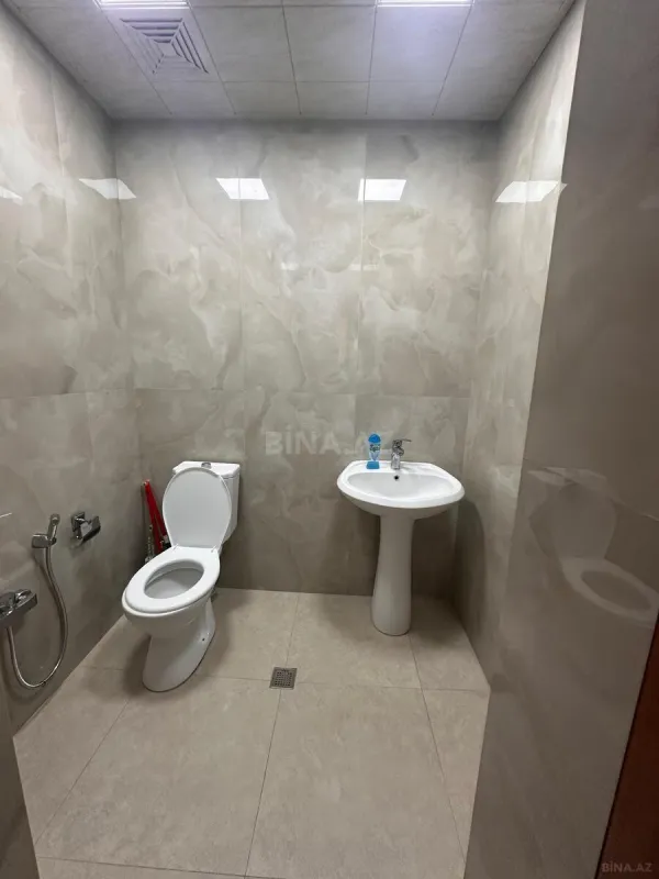 Kirayə verilir 2 otaqlı mənzil 80 m²