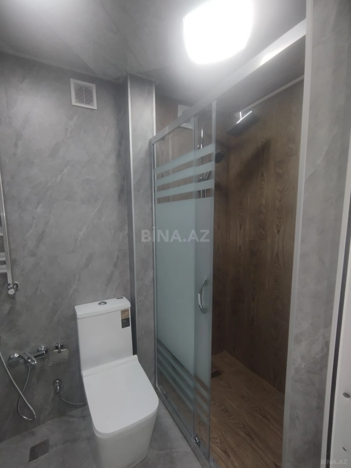 Satılır 2 otaqlı mənzil 60 m²
