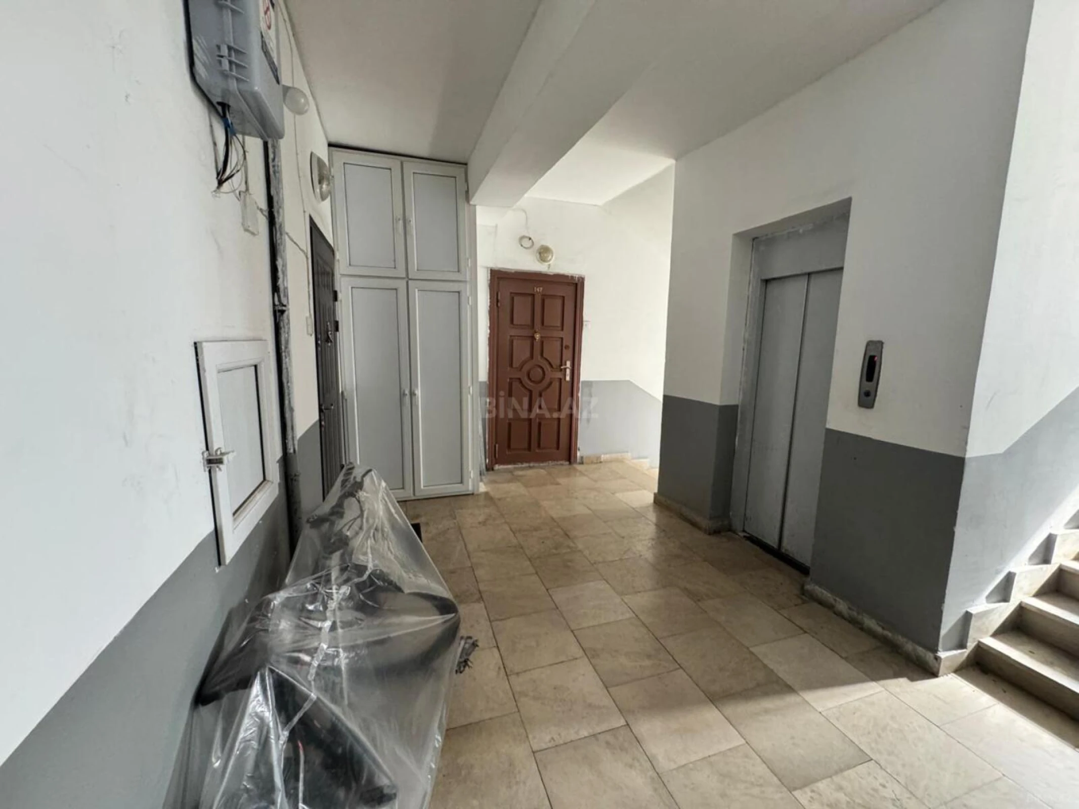 Satılır 2 otaqlı mənzil 100 m²