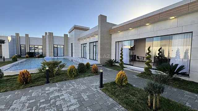 Satılır 5 otaqlı həyət evi 260 m²