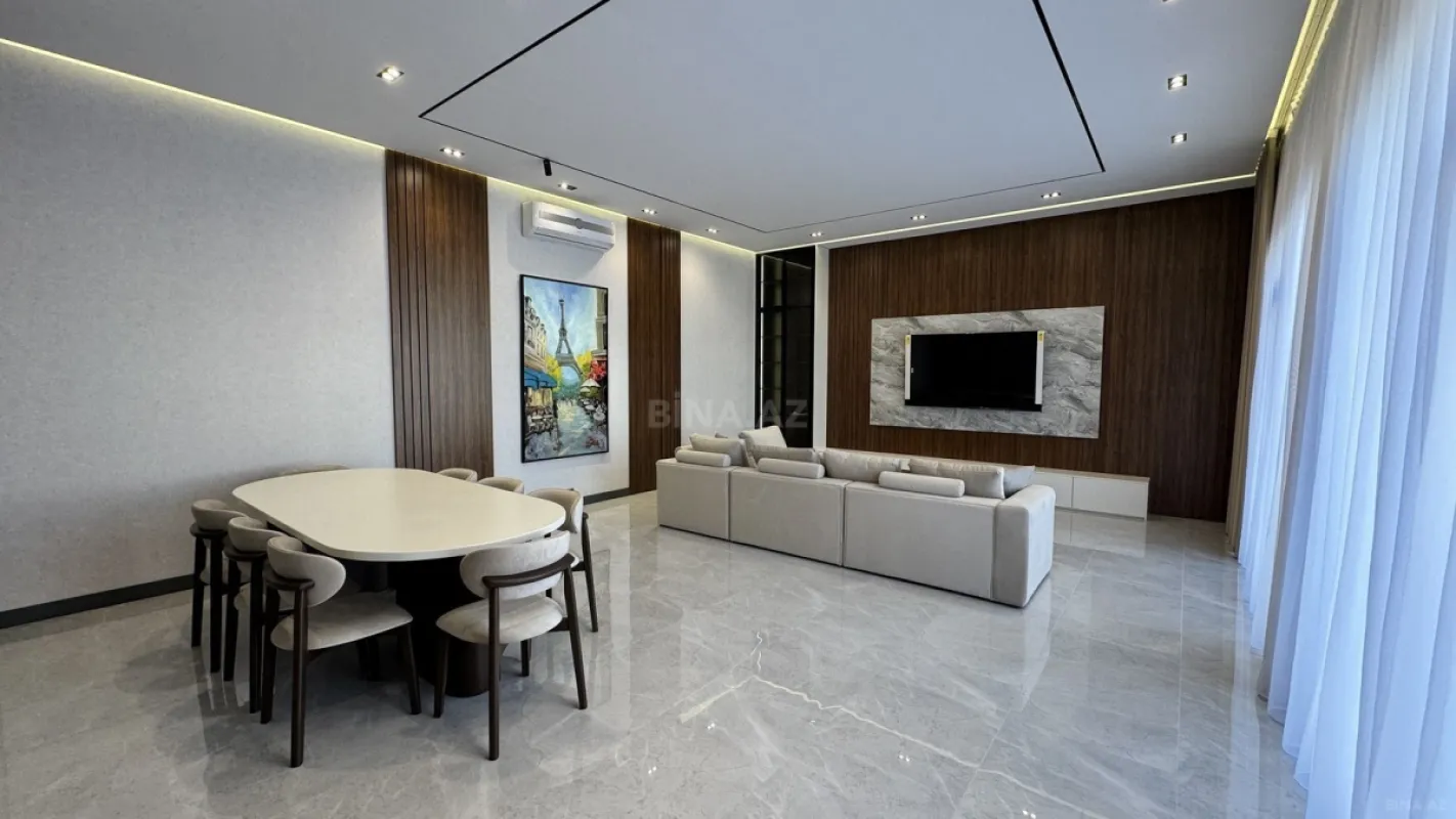 Satılır 5 otaqlı həyət evi 260 m²