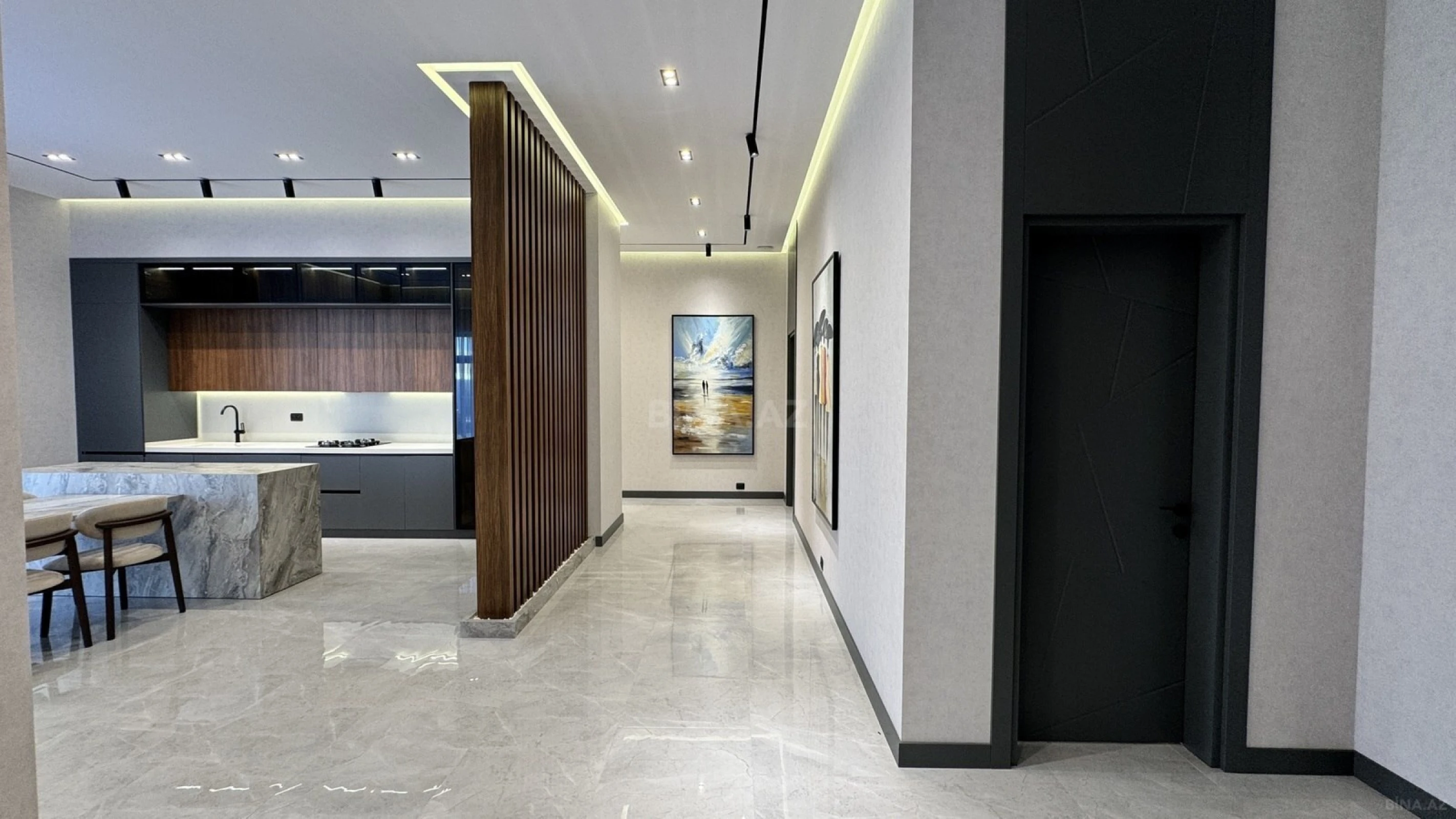 Satılır 5 otaqlı həyət evi 260 m²