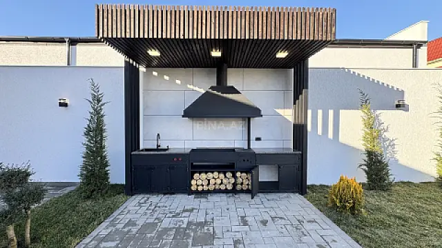 Satılır 5 otaqlı həyət evi 260 m²