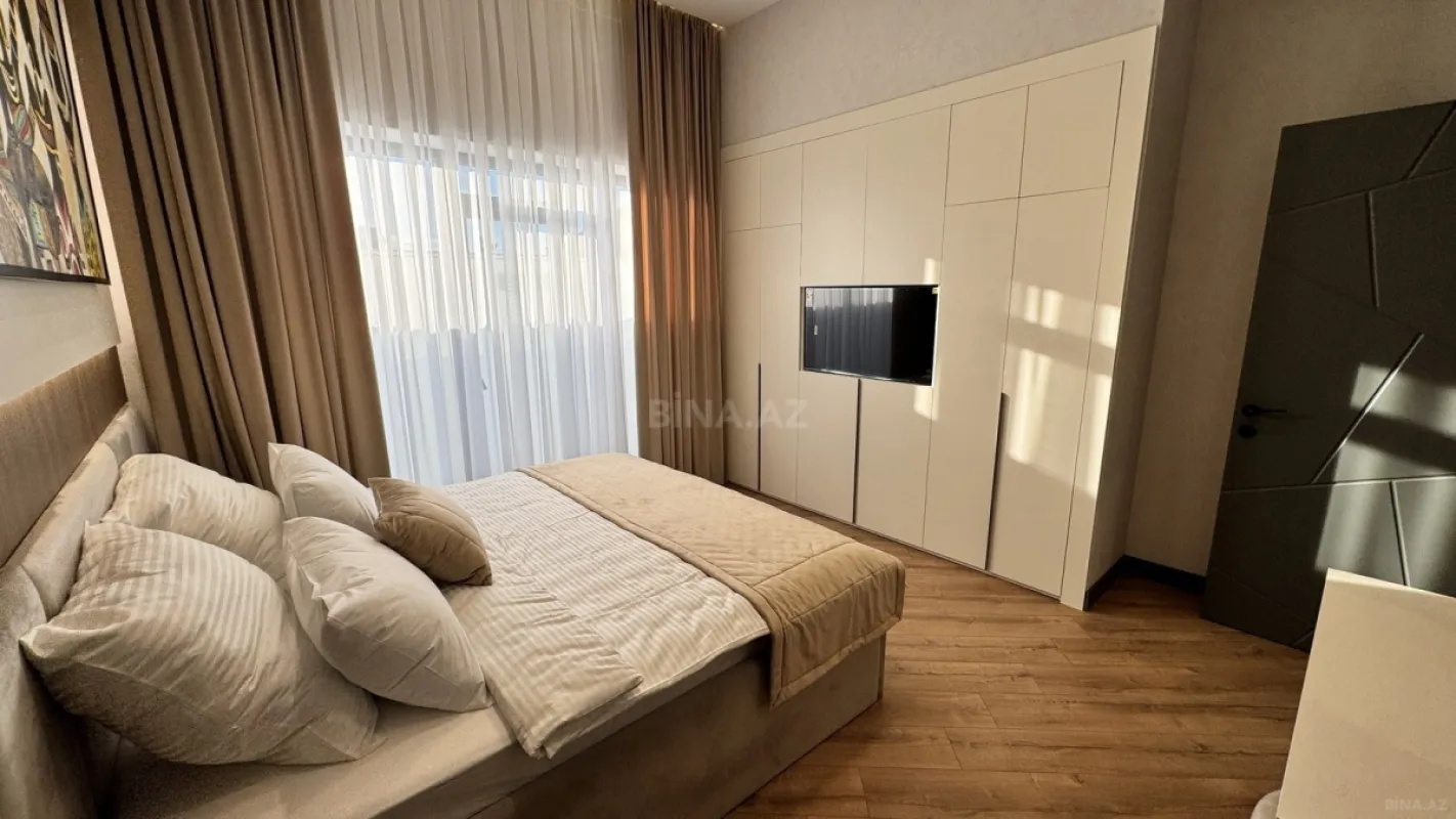 Satılır 5 otaqlı həyət evi 260 m²