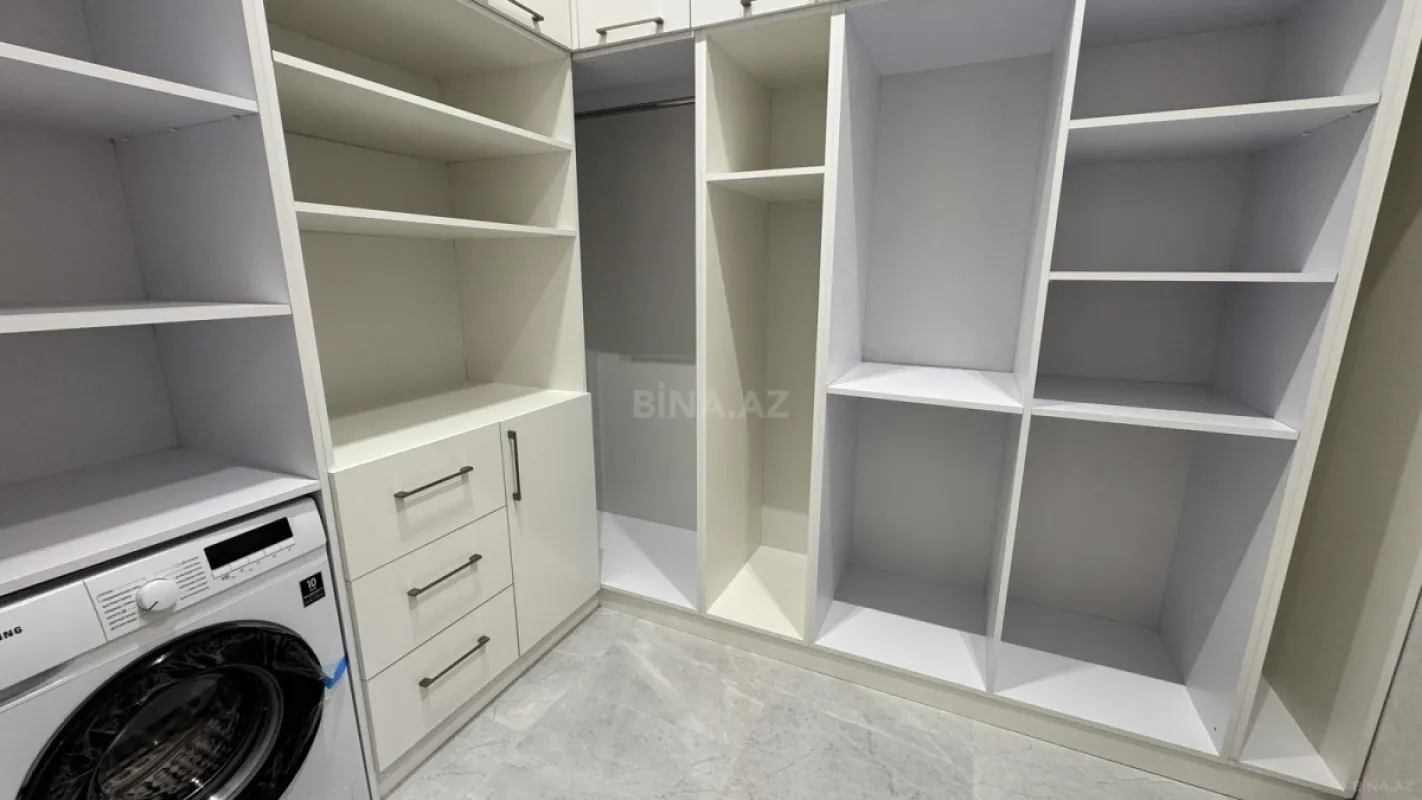 Satılır 5 otaqlı həyət evi 260 m²