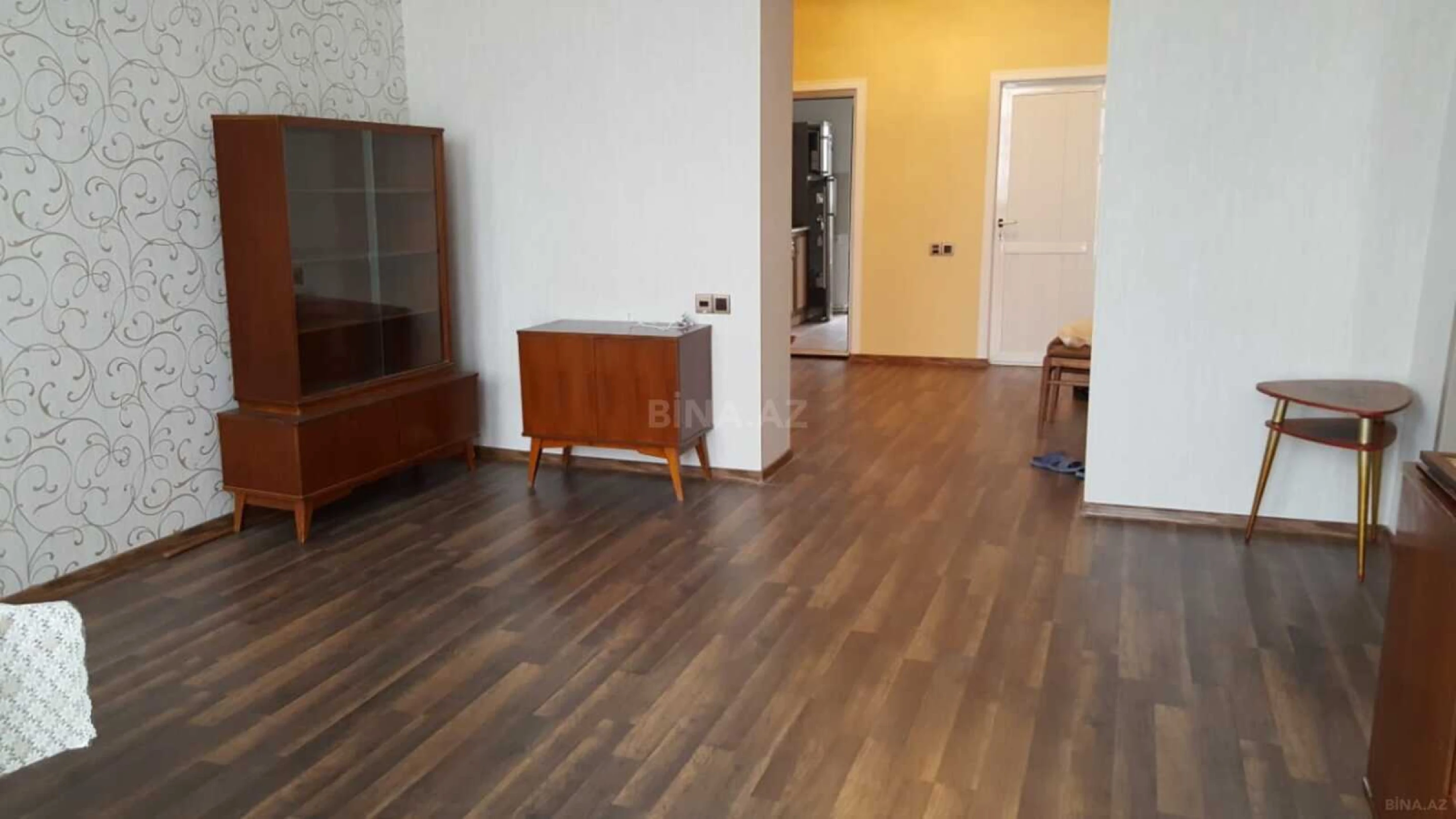 Kirayə verilir 3 otaqlı mənzil 100 m²