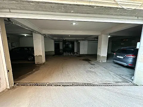 Satılır qaraj 200 m²