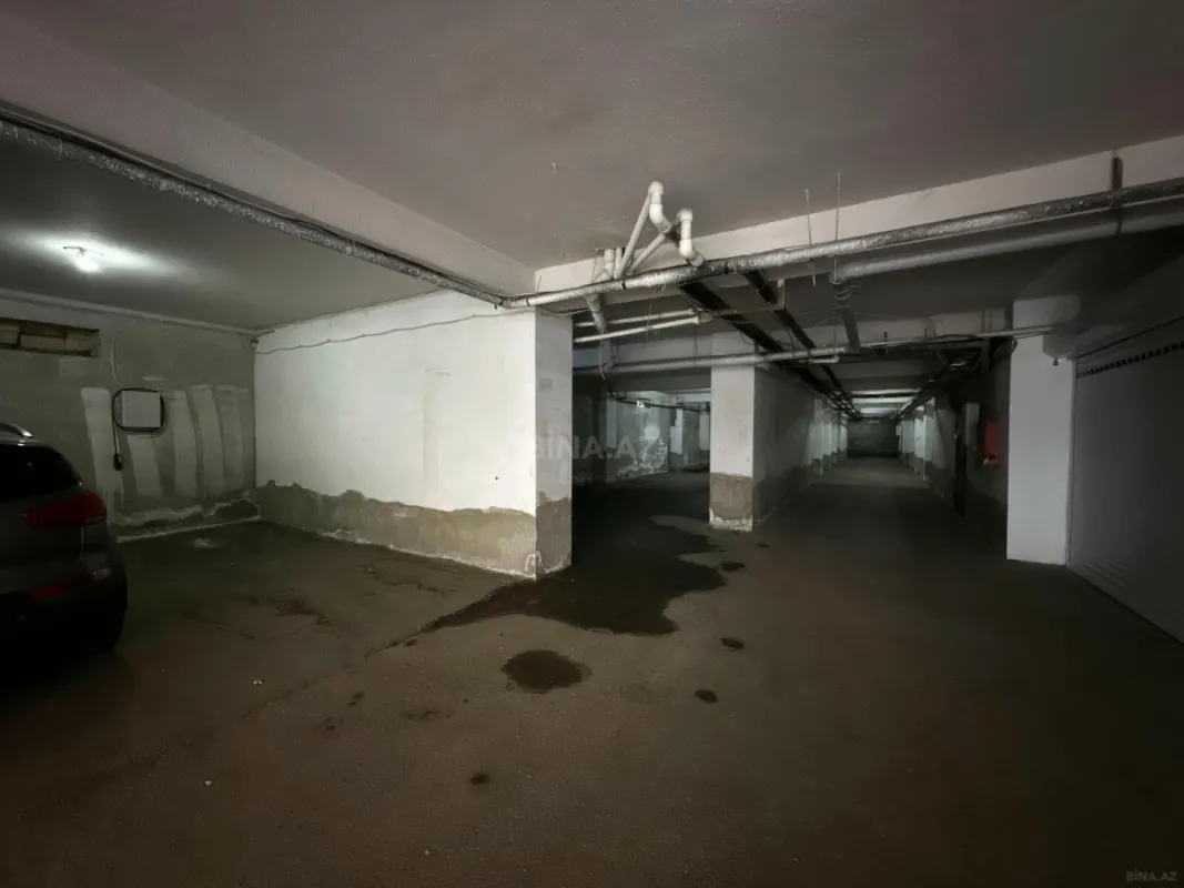 Satılır qaraj 200 m²