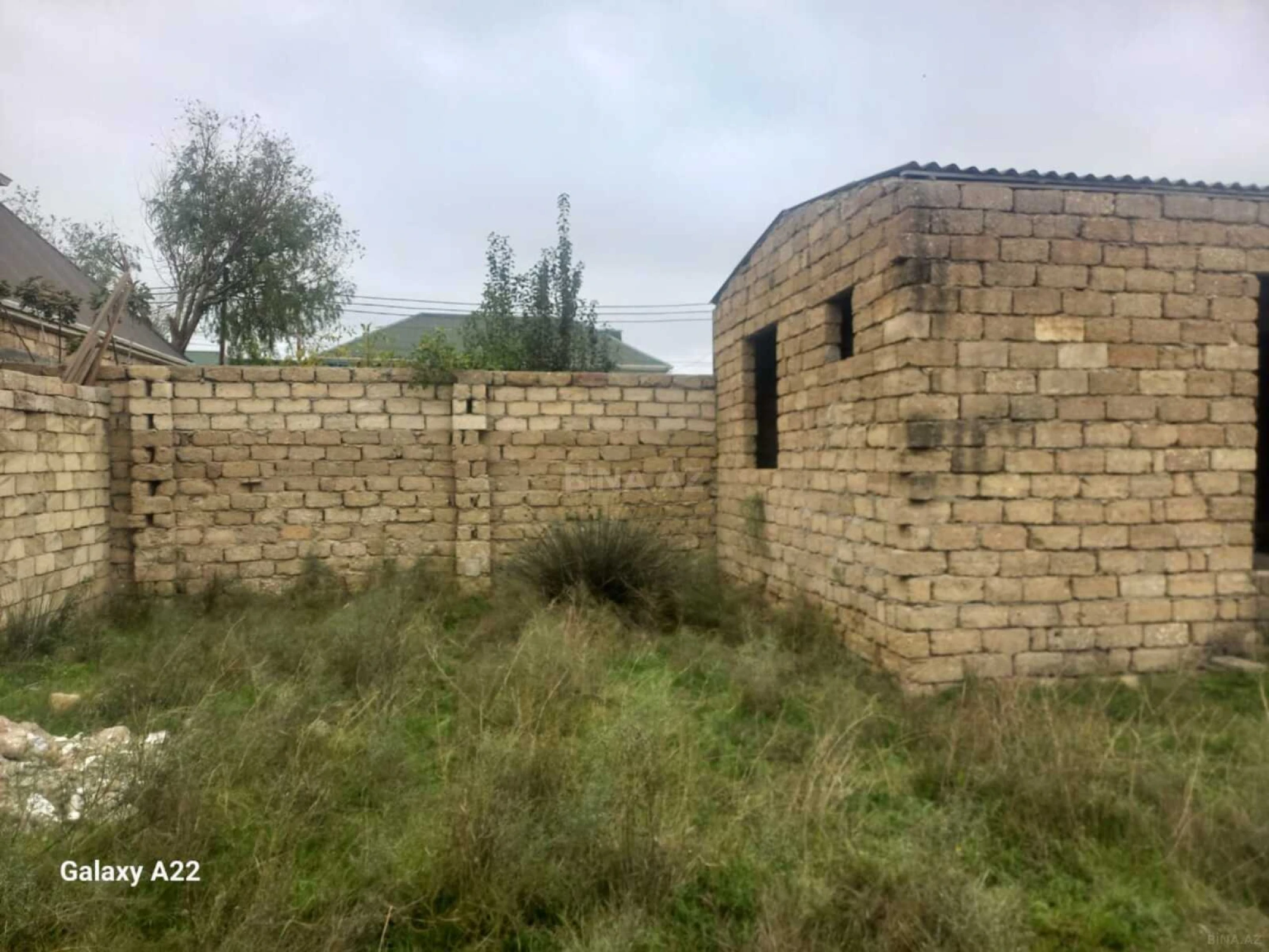 Satılır torpaq sahəsi 2 m²