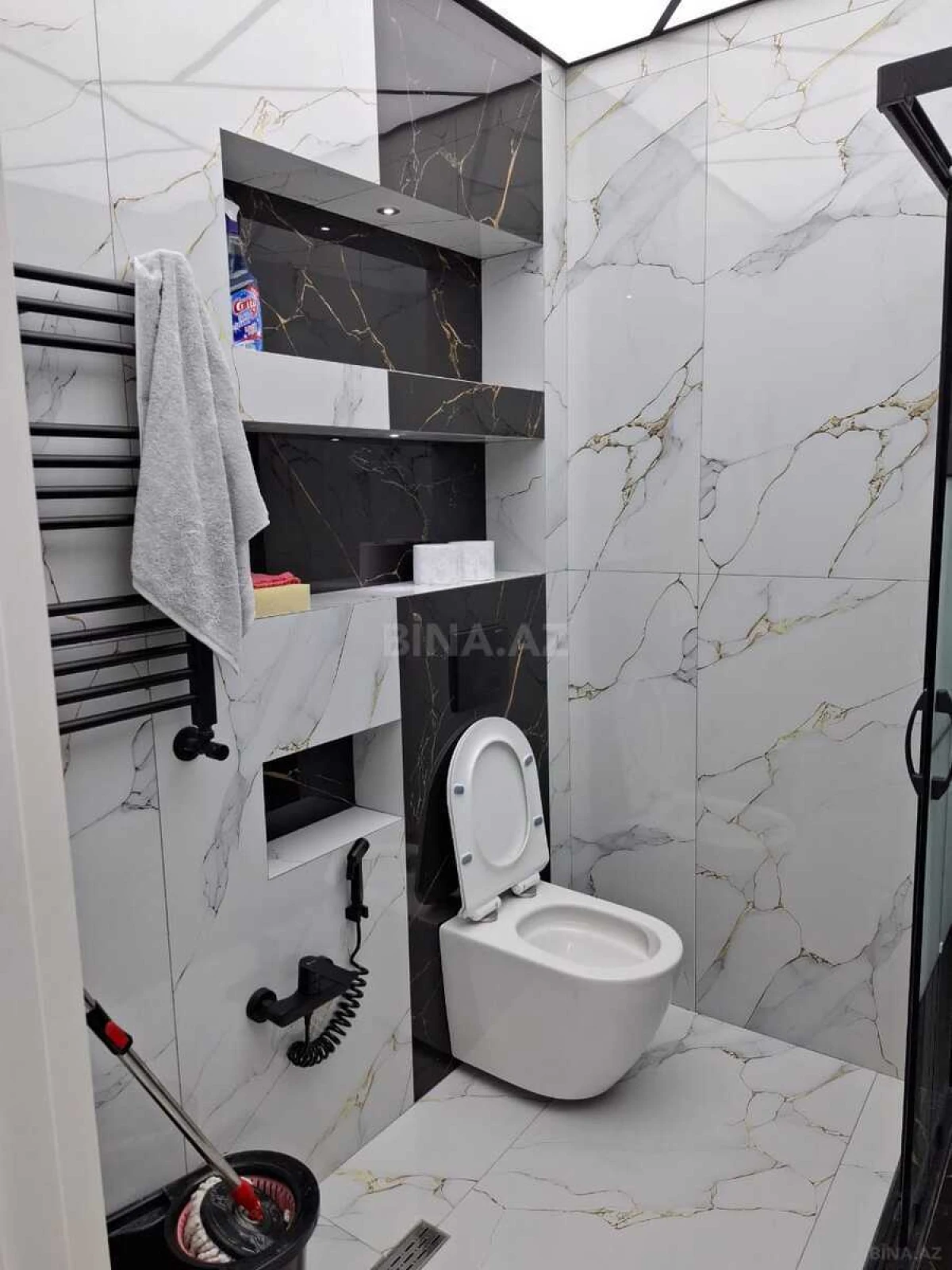 Kirayə verilir 2 otaqlı mənzil 95 m²