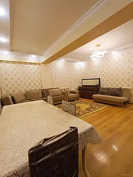 Kirayə verilir 2 otaqlı mənzil 78 m²