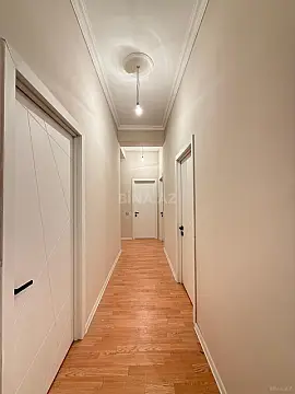 Satılır 4 otaqlı mənzil 130 m²