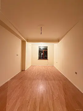 Satılır 4 otaqlı mənzil 130 m²