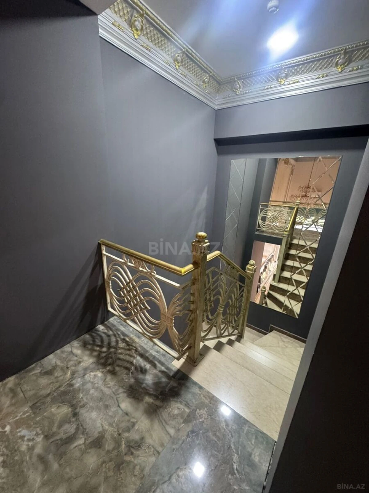 Kirayə verilir obyekt 240 m²