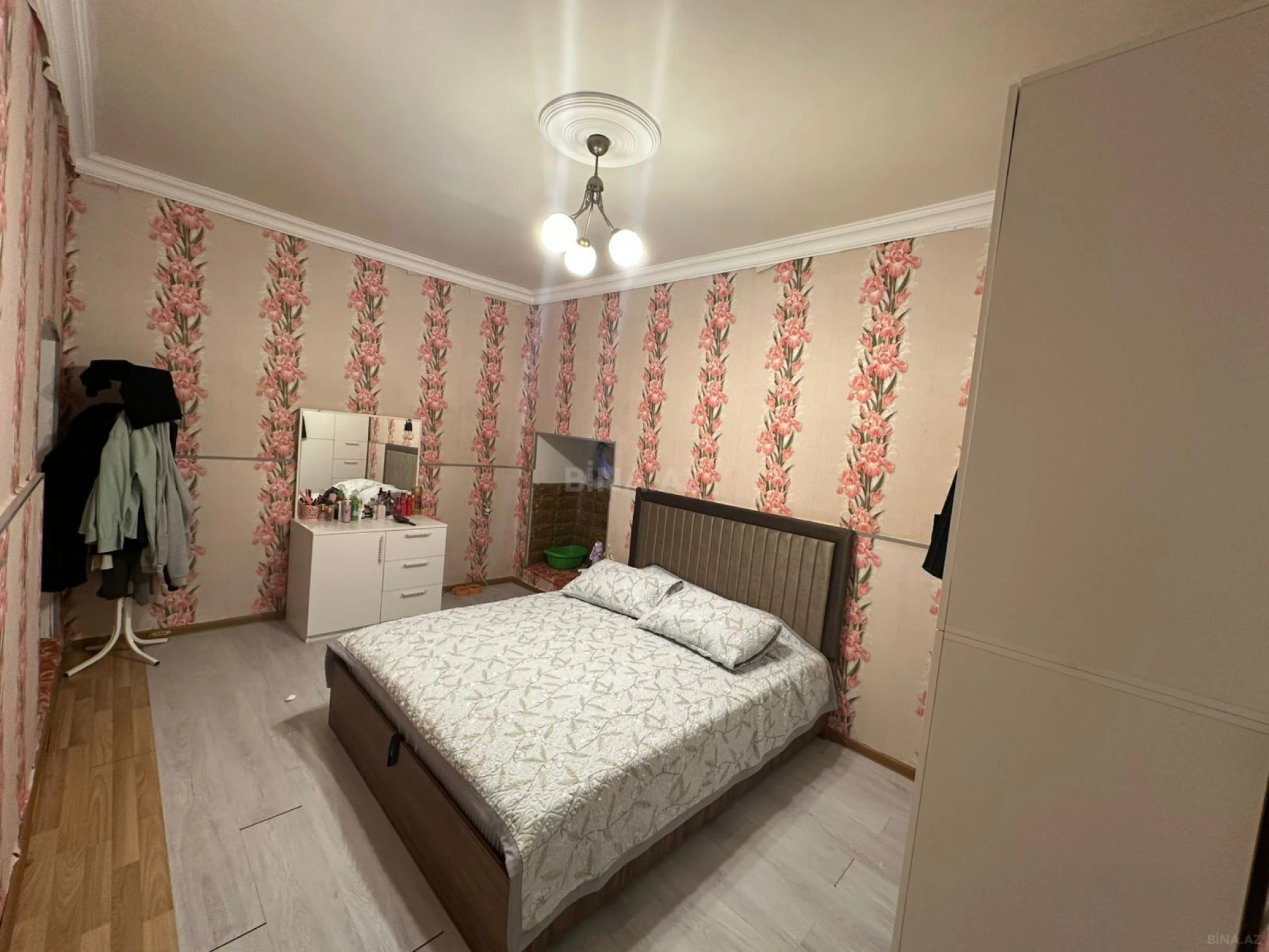 Satılır 4 otaqlı həyət evi 140 m²